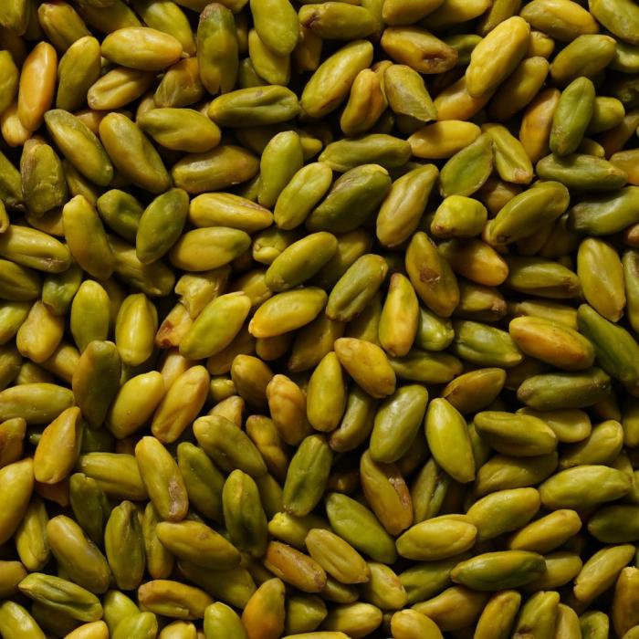 pistacchi interi pelati di pariani