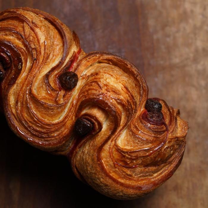 branches di cioccolato al latte ripieni di gianduja 11 g di villars