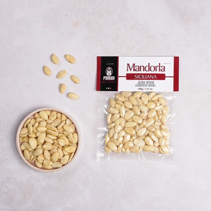 mandorle intere pelate di pariani